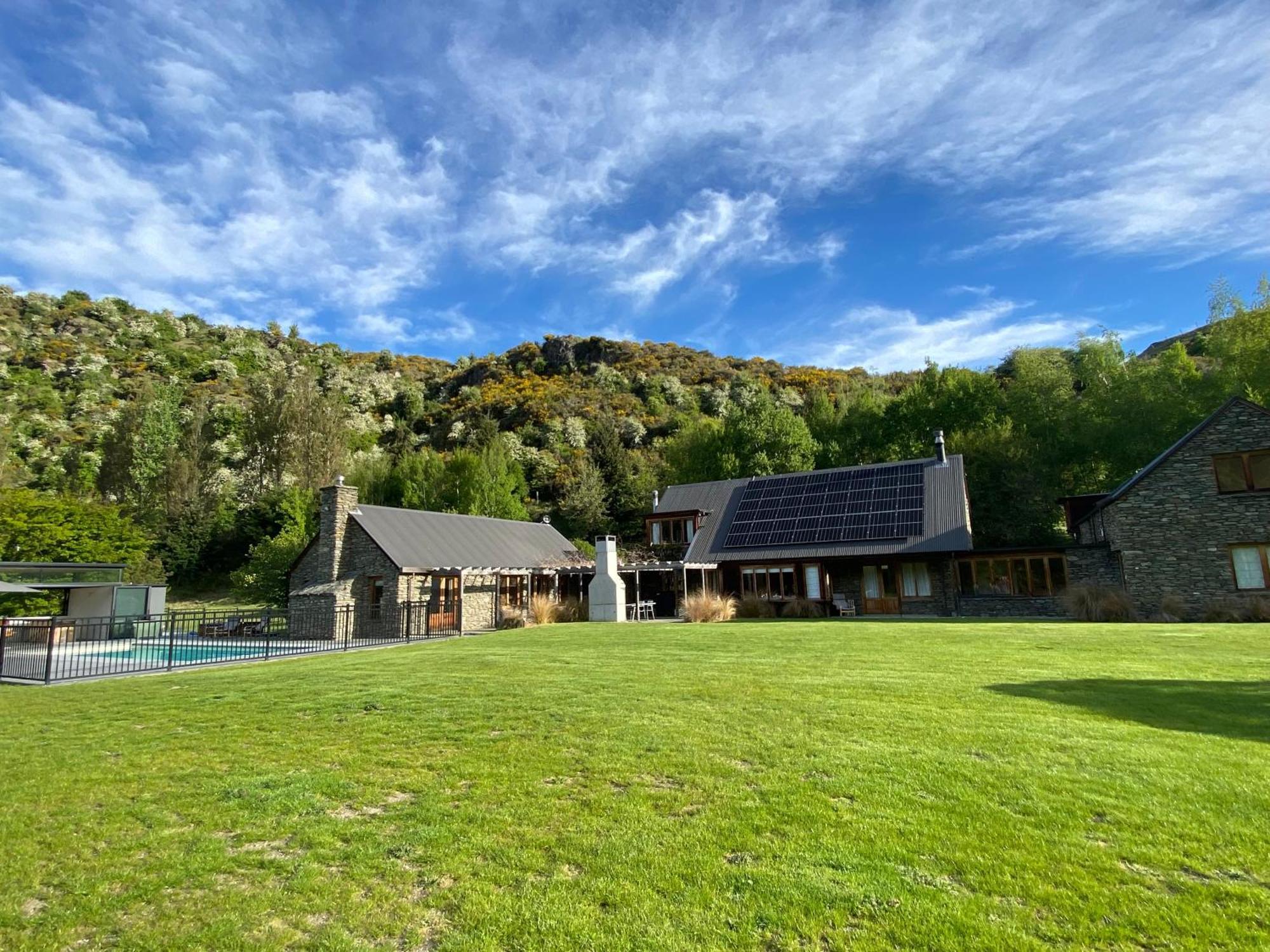 Wharenui Holiday Home By Majordomo แอโรว์ทาวน์ ภายนอก รูปภาพ